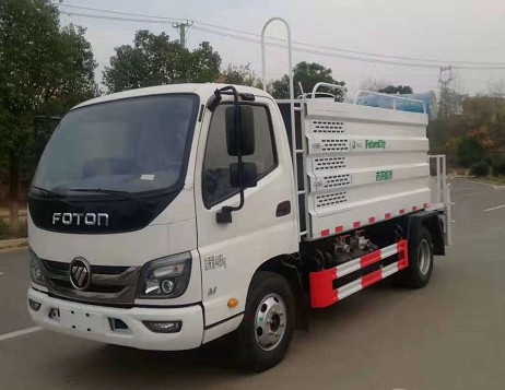 藍(lán)牌灑水車報(bào)廢年限_5方福田藍(lán)牌綠化灑水車帶霧炮