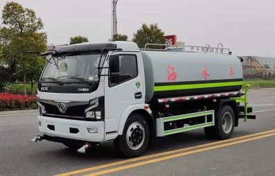 程力8噸灑水車圖片