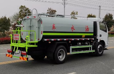 程力8噸灑水車圖片